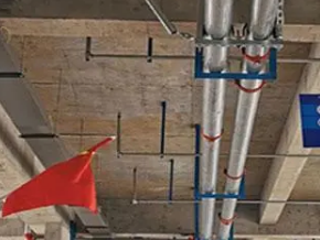 和林格尔管廊支架的安装方法